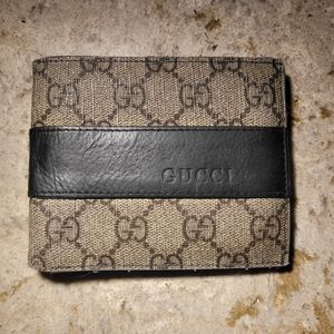Gucci Wallet Mint